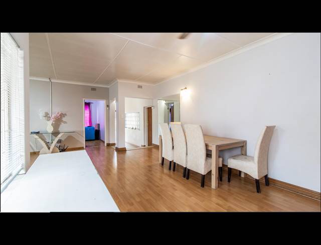 3 BEDROOM FREEHOLD FOR SALE IN RANDHART